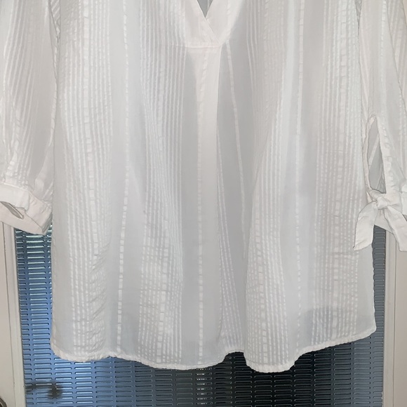 White Blouse - Picture 4 of 7